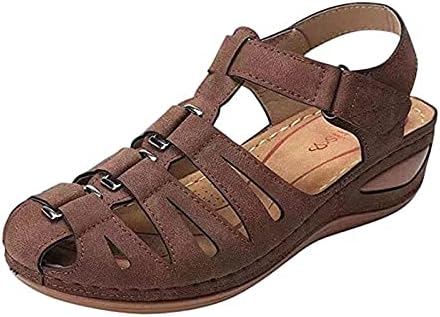 סנדלים לנשים בקיץ רצועת קרסול בצבע אחיד מזדמן רצועת אצבעות סגורות חיצוניות חלולות עקב טריז נעליים מגניבות